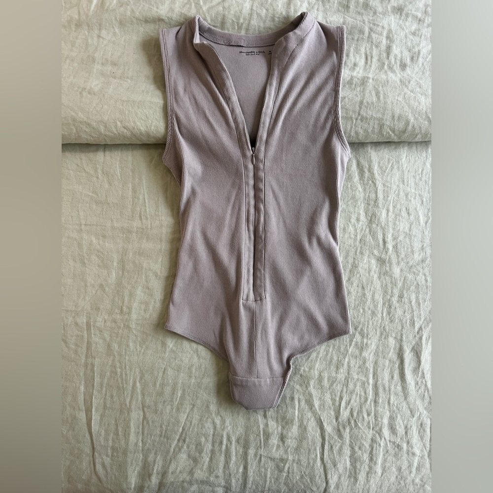 Abercrombie & Fitch Soft Ribbed Bodysuit